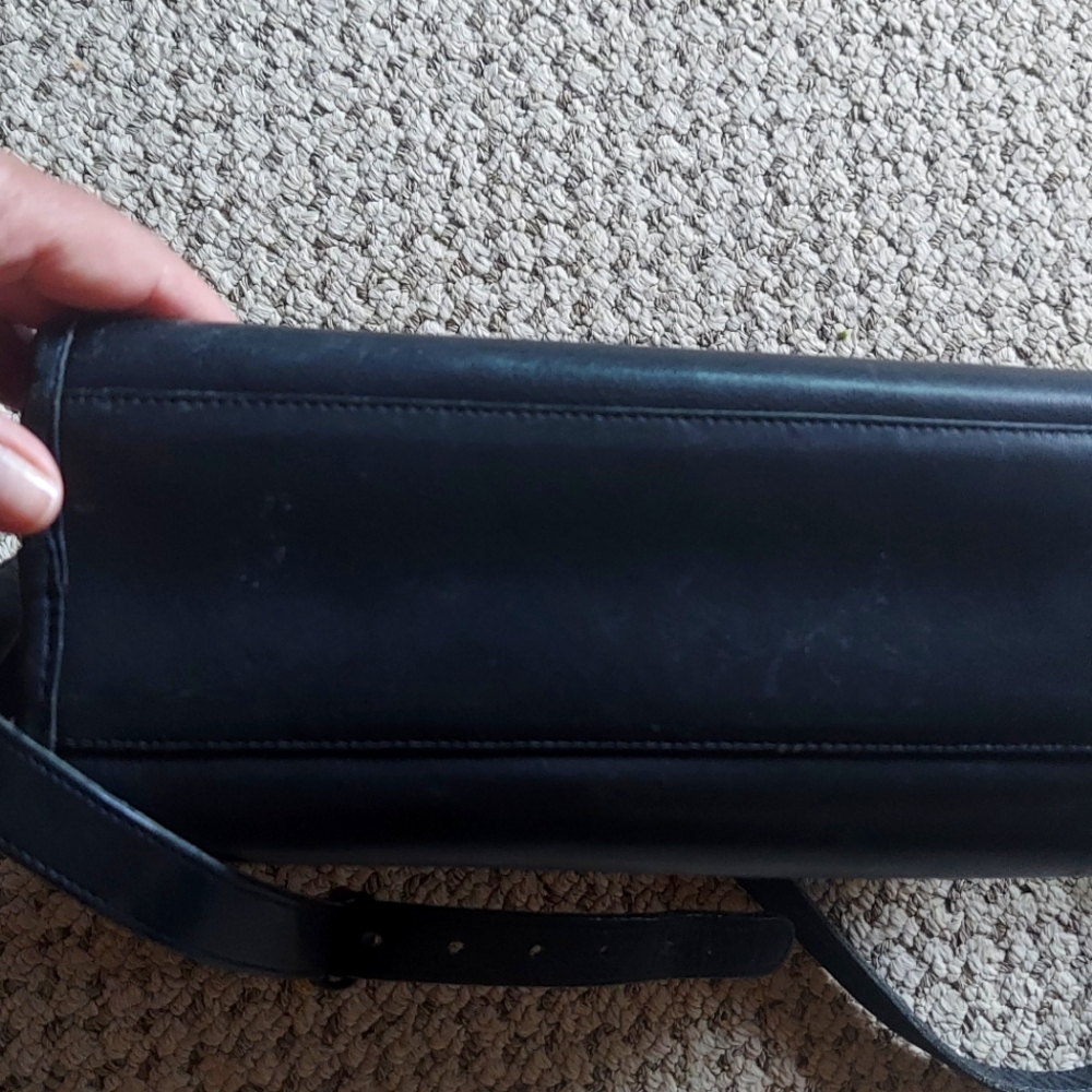 Beautiful  Coach bag - Picture 5 of 9
